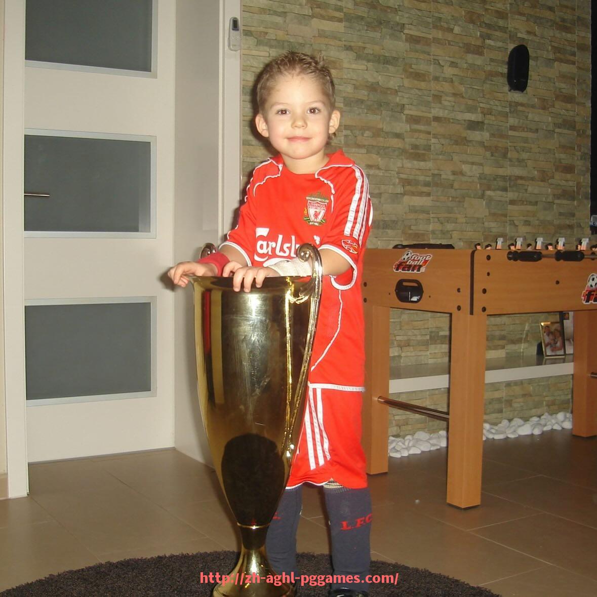 pg电子在线下载-西甲联赛的原声配乐与广播解说